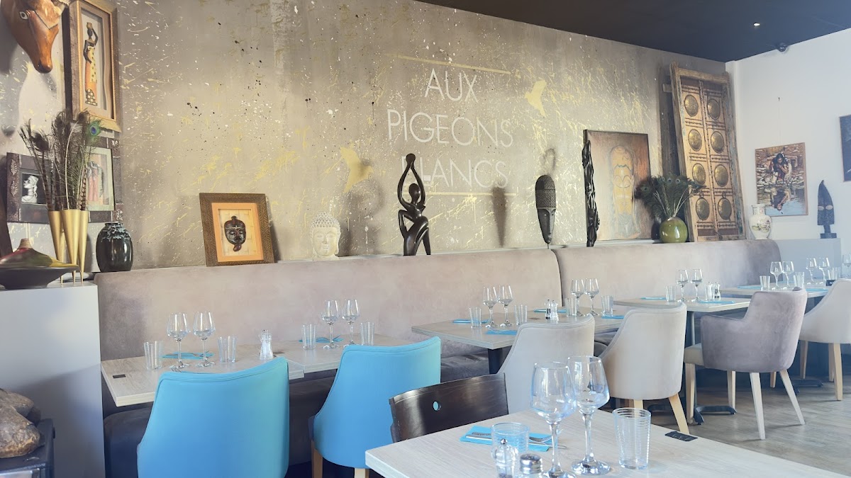 Aux Pigeons Blancs-4